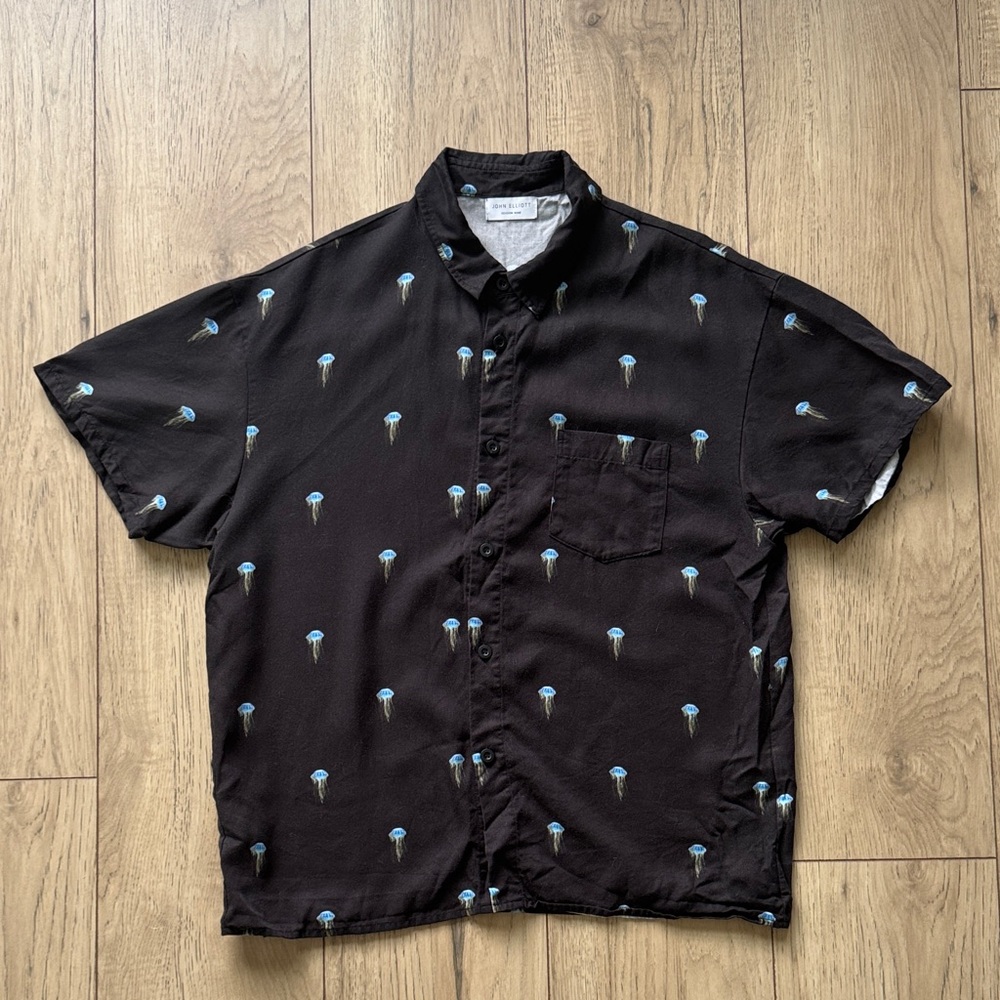 John Elliott Black Button Down Shirt with Blue Jellyfish 100% Tencel Men’s 2